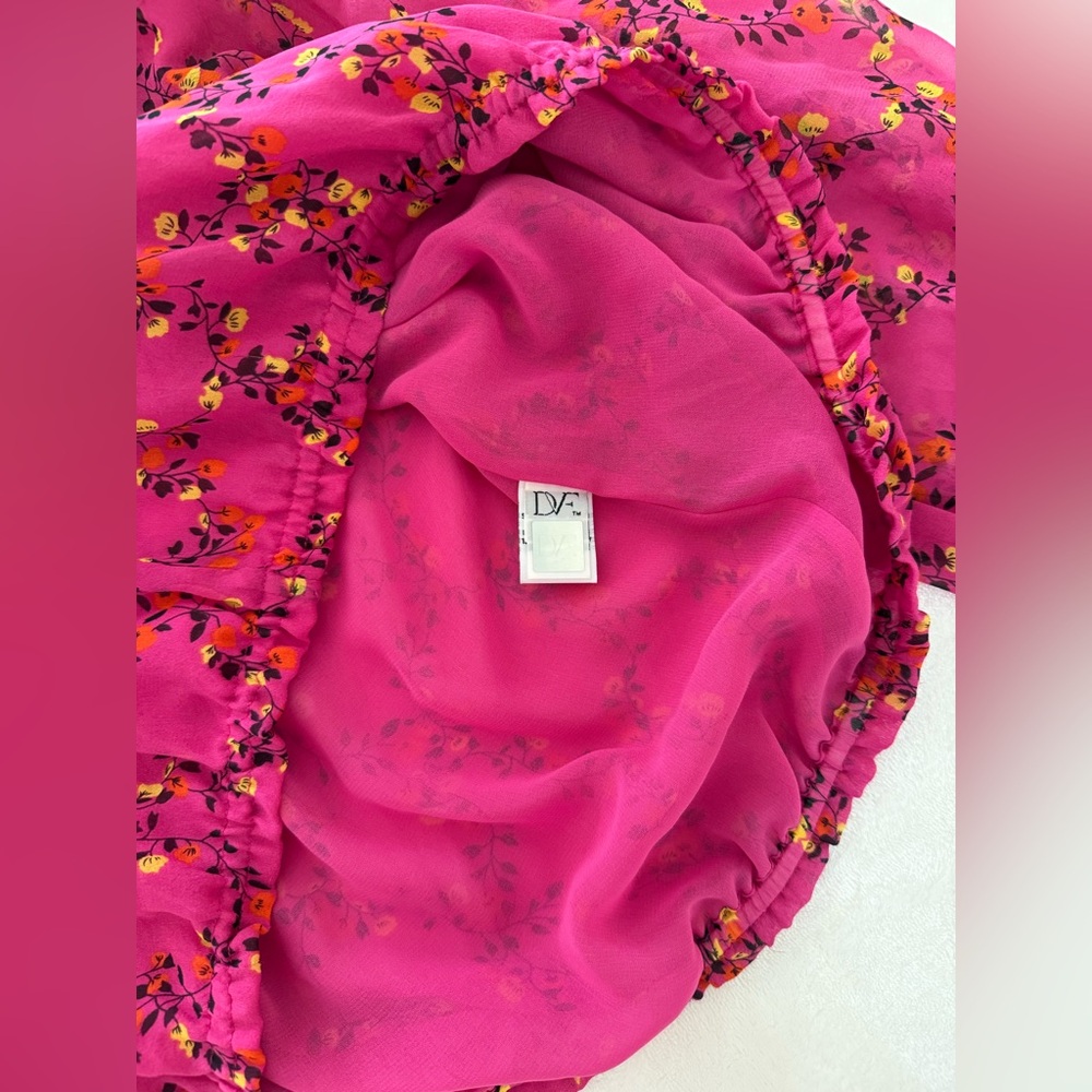 Diane Von Furstenberg Kamber Silk Floral Bright Pink Boho Top - size Small - Picture 4 of 7